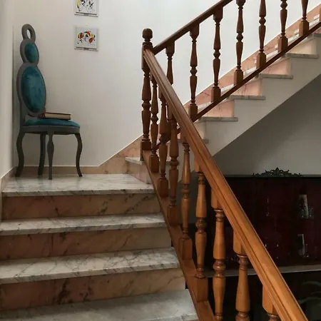בית הארחה Bb Iaya Art Gallery SantʼAntìoco